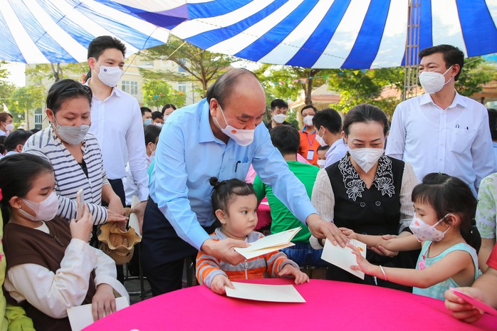 140 tỉ đồng chăm lo Tết Quý Mão 2023 cho đoàn viên-lao động - Ảnh 1.