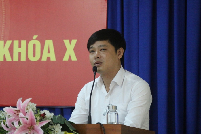 Ông Bùi Hoài Nam được bầu làm chủ tịch LĐLĐ Khánh Hòa - Ảnh 3.
