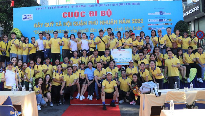 PNJ đi bộ đồng hành gây quỹ cho người dân có hoàn cảnh khó khăn - Ảnh 4. PNJ đi bộ đồng hành gây quỹ cho người dân có hoàn cảnh khó khăn - Ảnh 4.