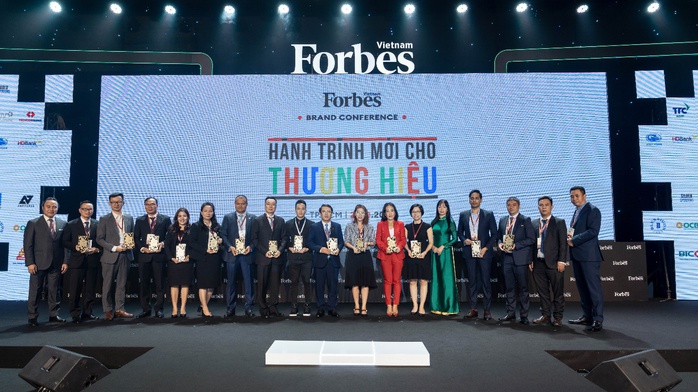 Vietcombank dẫn đầu Top 25 thương hiệu tài chính hàng đầu Việt Nam - Ảnh 2. Vietcombank dẫn đầu Top 25 thương hiệu tài chính hàng đầu Việt Nam - Ảnh 2.