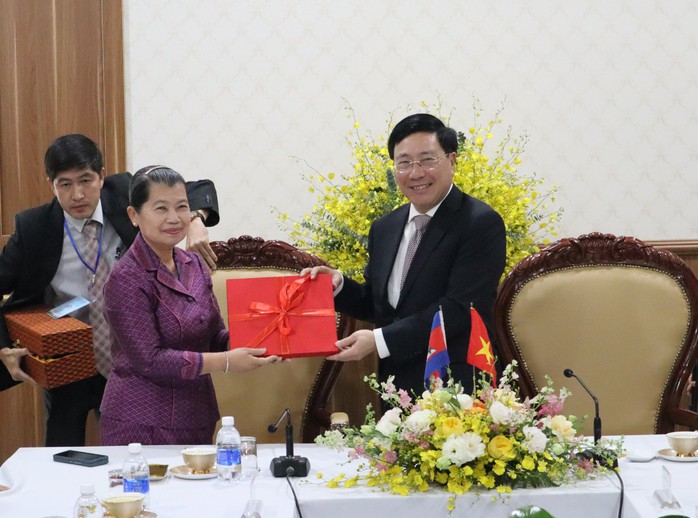 Gặp gỡ hữu nghị và hợp tác nhân dân Việt Nam - Campuchia lần thứ V - Ảnh 1.