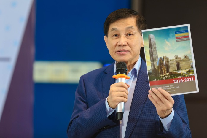 Công ty kinh doanh hàng hiệu của ông Johnathan Hạnh Nguyễn thu gần 3.700 tỉ đồng - Ảnh 1.
