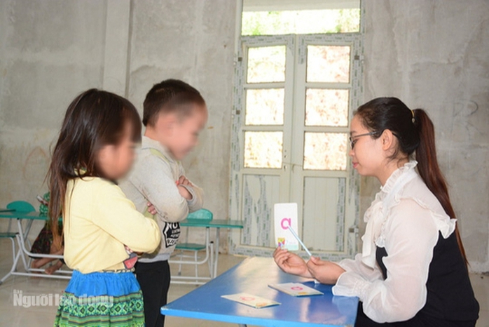 Giáo viên ở Thanh Hóa vẫn ngóng tiền trợ cấp dạy trẻ khuyết tật - Ảnh 1.