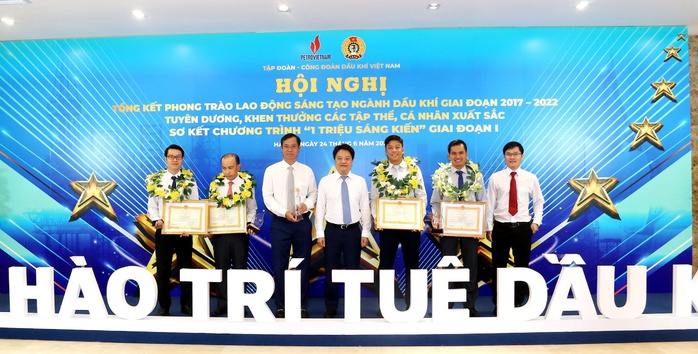 PV GAS về đích sớm chỉ tiêu lợi nhuận sau thuế của năm 2022 - Ảnh 3. PV GAS về đích sớm chỉ tiêu lợi nhuận sau thuế của năm 2022 - Ảnh 3.
