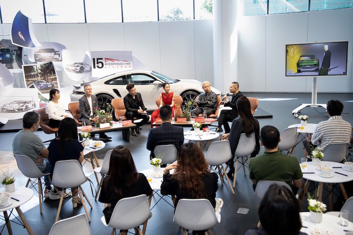 Porsche giới thiệu ấn phẩm kỷ niệm 15 năm Porsche Việt Nam - Ảnh 1. Porsche giới thiệu ấn phẩm kỷ niệm 15 năm Porsche Việt Nam - Ảnh 1.