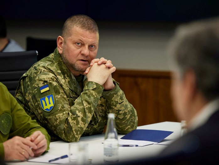 Ukraine nói Nga đổi chiến thuật để khắc chế Hỏa thần HIMARS - Ảnh 1.