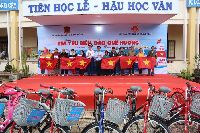 Học sinh Bình Đông với Cuộc thi Em yêu biển, đảo quê hương - Ảnh 3.