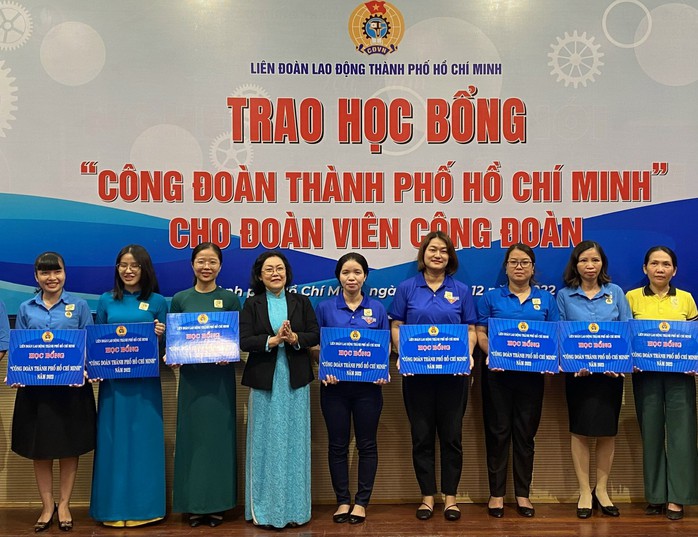 Học bổng Công đoàn tiếp sức cho người lao động - Ảnh 3.