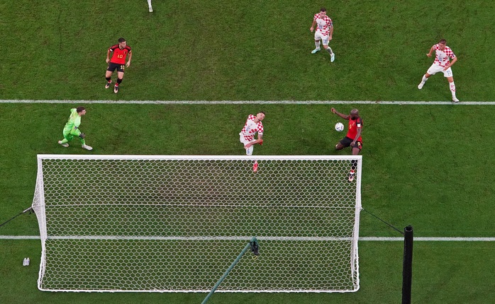 Lukaku hóa chân gỗ, bỏ lỡ cơ hội ghi bàn cho tuyển Bỉ - Ảnh 10. tỷ lệ kèo góc nhà cái hóa chân gỗ, bỏ lỡ cơ hội ghi bàn cho tuyển Bỉ - Ảnh 10.