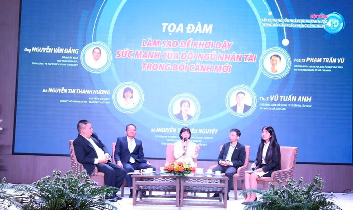 SAWACO xây dựng nguồn nhân lực tại TPHCM trong giai đoạn chuyển đổi số - Ảnh 1. SAWACO xây dựng nguồn nhân lực tại TPHCM trong giai đoạn chuyển đổi số - Ảnh 1.