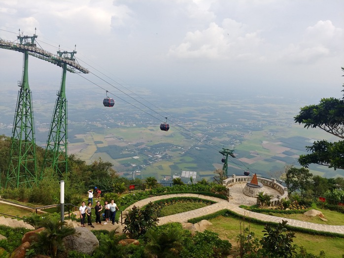 Tây Ninh: Dừng 3 dự án bất động sản đô thị, du lịch nghỉ dưỡng núi Bà Đen - Ảnh 1.