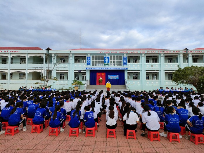 Hải đoàn 42 với các hoạt động kỷ niệm Ngày thành lập Quân đội Nhân dân Việt Nam - Ảnh 2.