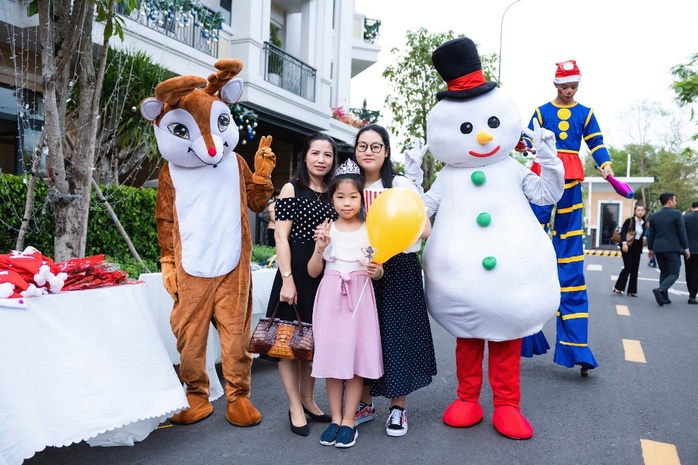 Tập đoàn Khang Điền tri ân khách hàng và bàn giao sổ hồng cho cư dân The Classia - Ảnh 3. Tập đoàn Khang Điền tri ân khách hàng và bàn giao sổ hồng cho cư dân The Classia - Ảnh 3.