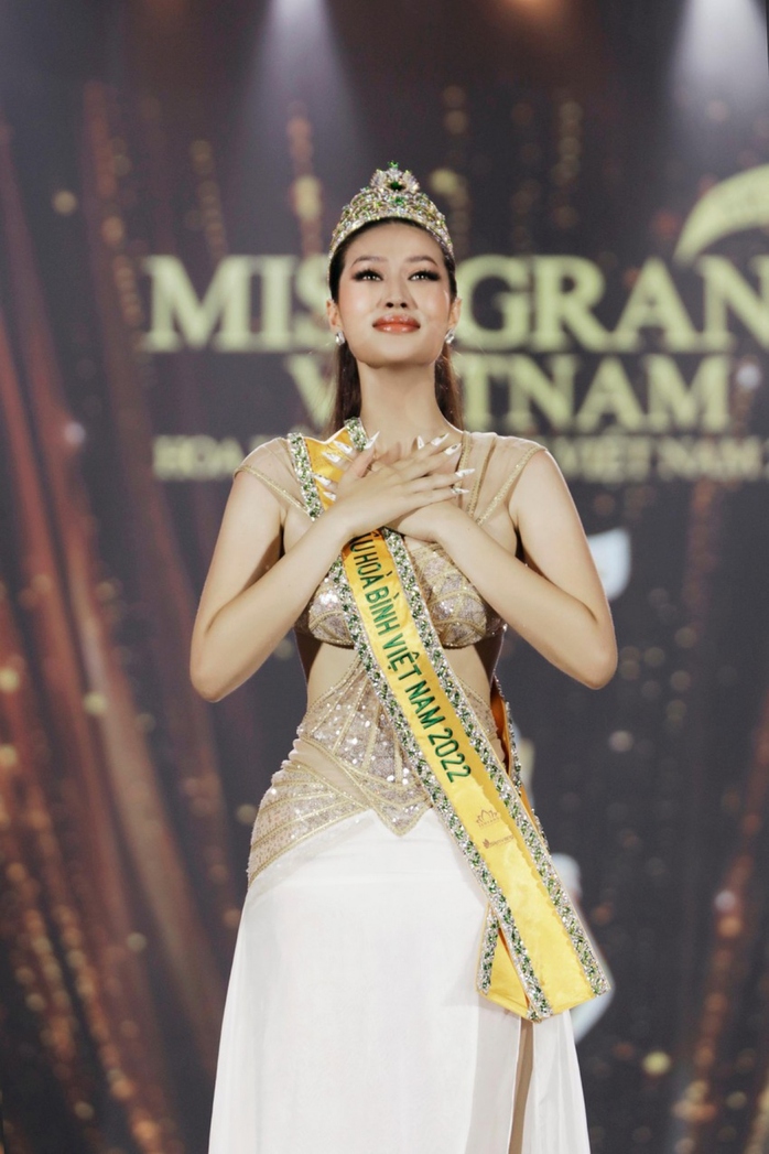 Huỳnh Thị Thanh Thủy khép lại kỷ lục 11 người đẹp lên ngôi Hoa hậu trong năm 2022 - Ảnh 7.