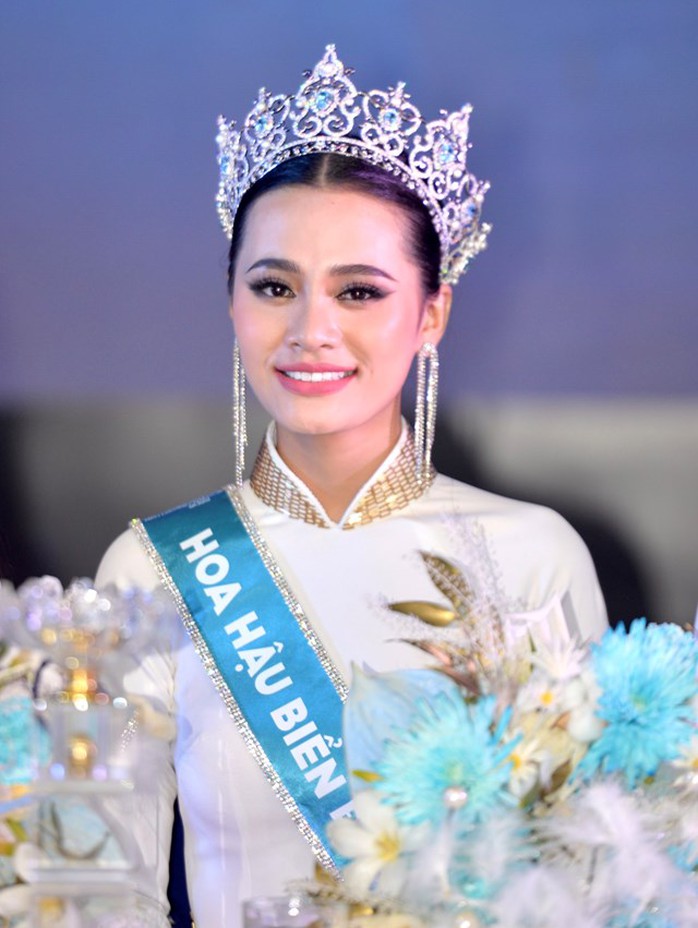 Huỳnh Thị Thanh Thủy khép lại kỷ lục 11 người đẹp lên ngôi Hoa hậu trong năm 2022 - Ảnh 10.