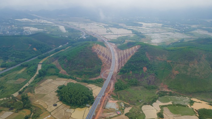 Thêm tuyến cao tốc Bắc - Nam phía Đông đầu tiên hoàn thành - Ảnh 3.