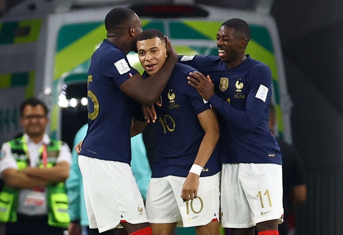 Thắng Ba Lan 3-1, Pháp vào tứ kết: Đêm của Mbappe - Ảnh 1.