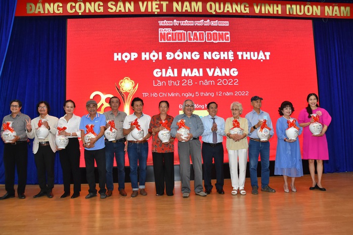 Hội đồng Nghệ thuật Giải Mai Vàng lần thứ 28-2022: Đầy trách nhiệm, đồng thuận cao - Ảnh 1.