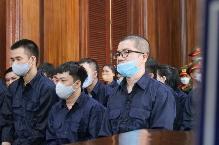 Hình ảnh đầu tiên tại phiên tòa xét xử CEO Nguyễn Thái Luyện - Ảnh 8.