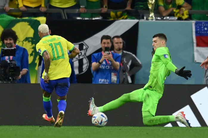 Thắng Brazil 4-2 (1-1) ở loạt luân lưu 11 m: Croatia tạo bất ngờ lớn nhất giải - Ảnh 1.
