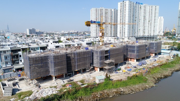 Năm 2022, làm gì để đưa nhà, đất về giá trị thực? - Ảnh 1. Năm 2022, làm gì để đưa nhà, đất về giá trị thực? - Ảnh 1.