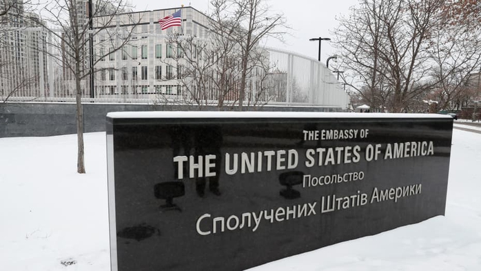 Khủng hoảng Ukraine: Mỹ đóng cửa đại sứ quán tại Kiev - Ảnh 1.