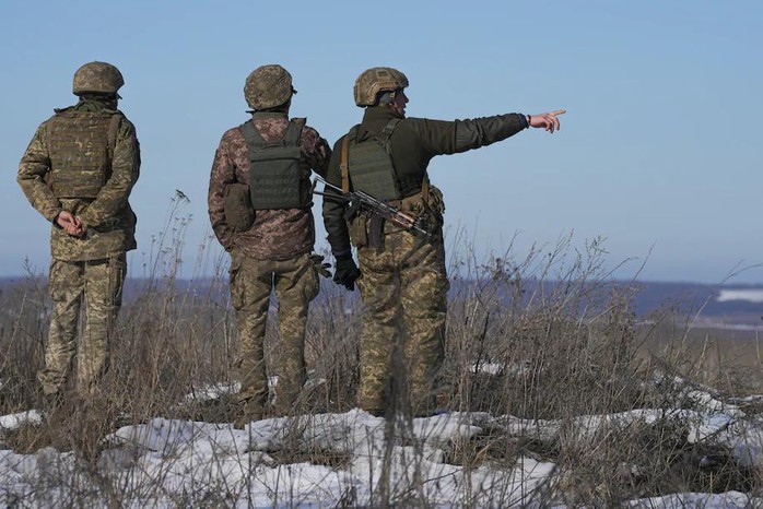 Nga rút bớt lực lượng gần Ukraine - Ảnh 2.