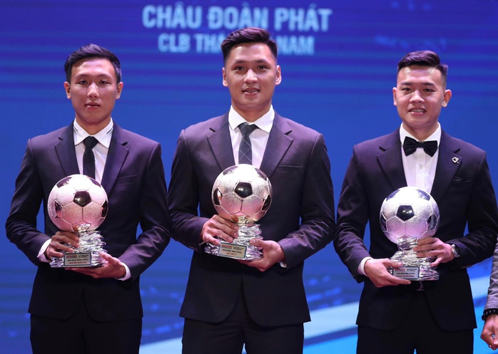 Hoàng Đức, Huỳnh Như và Hồ Văn Ý giành Quả bóng Vàng 2021 - Ảnh 3.