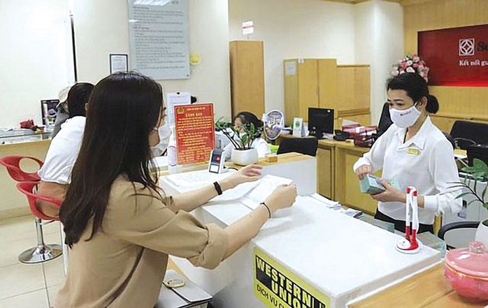 Ngân hàng đau đầu với tin nhắn mạo danh - Ảnh 2. Ngân hàng đau đầu với tin nhắn mạo danh - Ảnh 2.