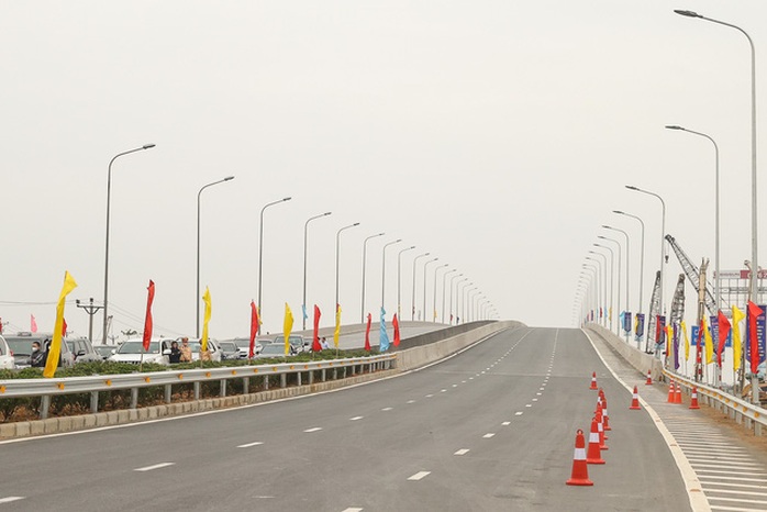 Thủ tướng Chính phủ dự lễ khánh thành cao tốc Cao Bồ - Mai Sơn - Ảnh 3.