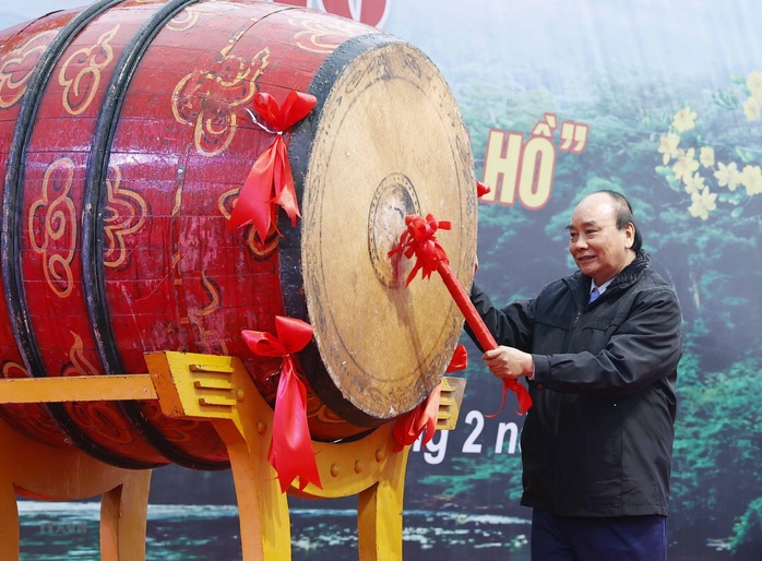 Chủ tịch nước Nguyễn Xuân Phúc phát động Tết Trồng cây tại Khu di tích lịch sử Đền Hùng - Ảnh 1.