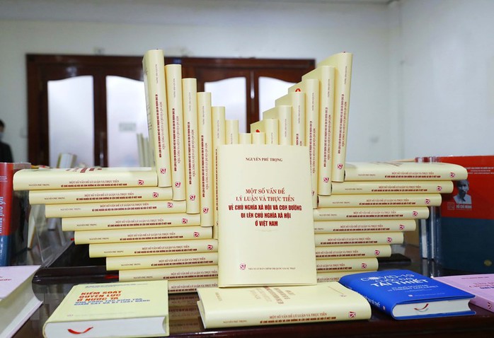 Ra mắt cuốn sách của Tổng Bí thư Nguyễn Phú Trọng - Ảnh 2.