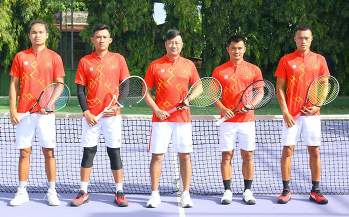 Thử thách với quần vợt Việt Nam - Ảnh 1.
