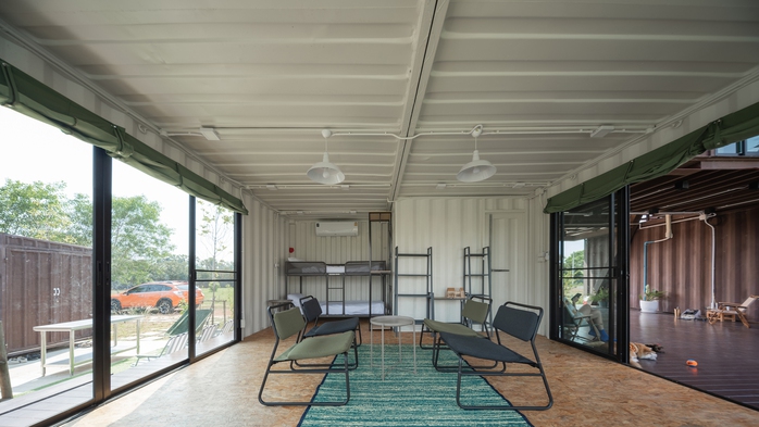 Lạ mắt với nhà container ở Thái Lan có phần mái chữ A - Ảnh 8. Lạ mắt với nhà container ở Thái Lan có phần mái chữ A - Ảnh 8.