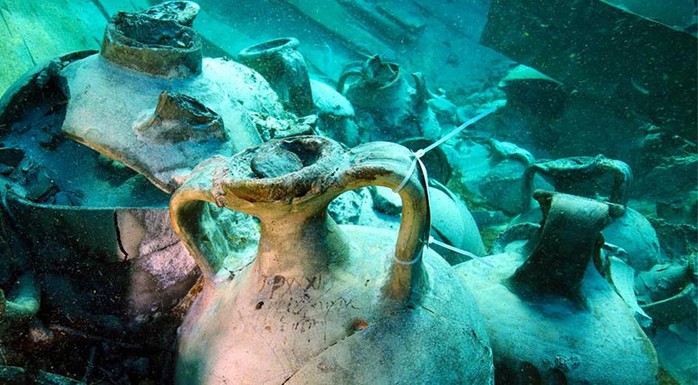 Bí ẩn tàu ma 1.600 tuổi hiện ra nguyên vẹn như chìm hôm qua - Ảnh 1.