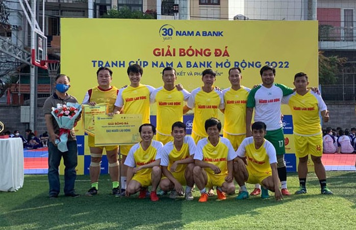 Báo Người Lao Động nhận giải Phong cách Giải Bóng đá Nam Á Bank - Ảnh 1.