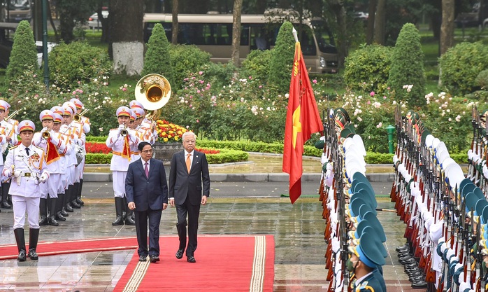 Thủ tướng Phạm Minh Chính đón, hội đàm với Thủ tướng Malaysia - Ảnh 2.