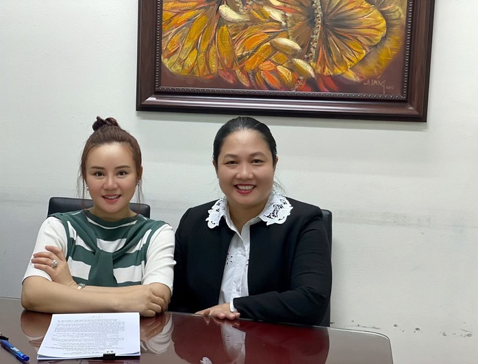 Diễn biến nóng vụ ca sĩ Vy Oanh tố bà Nguyễn Phương Hằng - Ảnh 1.