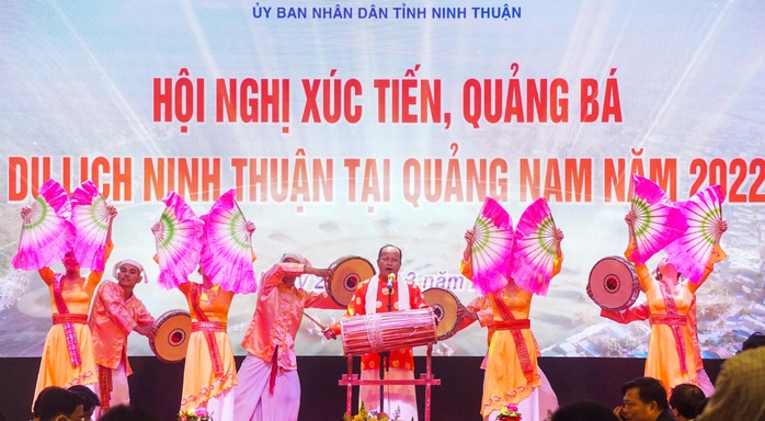 Du lịch Ninh Thuận cần có ngôn ngữ riêng” - Ảnh 1.