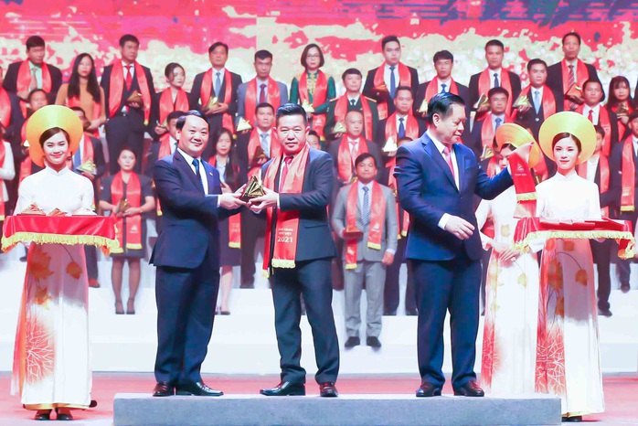 Khang Điền đạt top 100 Sao Vàng Đất Việt - Ảnh 3. Khang Điền đạt top 100 Sao Vàng Đất Việt - Ảnh 3.