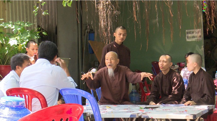Tiếp tục khám xét Tịnh thất Bồng Lai, mở rộng điều tra thêm tội danh - Ảnh 1.