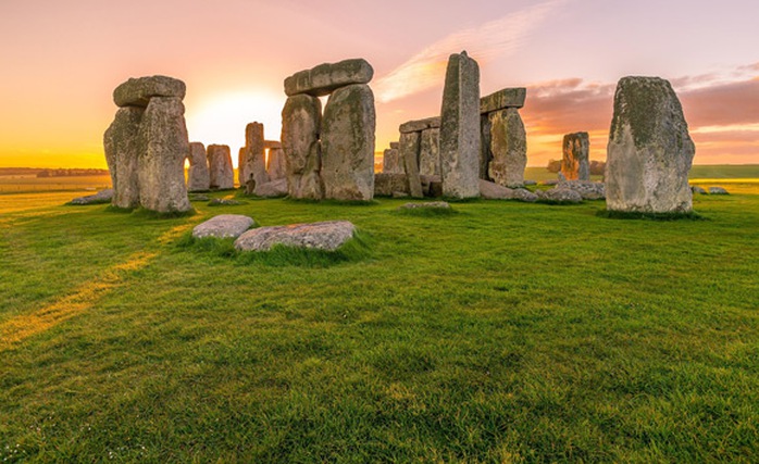 Đáp án choáng váng: Stonehenge 4.500 tuổi được xây để làm gì? - Ảnh 1.