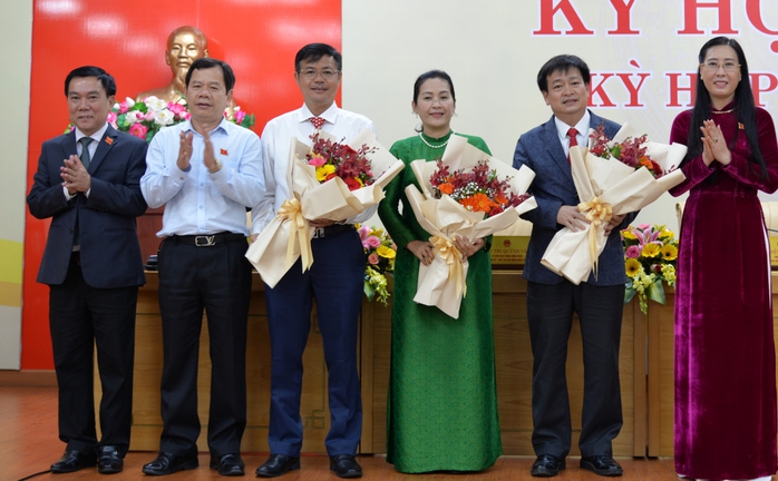 Bí thư Thành ủy Quảng Ngãi được bầu giữ chức Phó Chủ tịch HĐND tỉnh - Ảnh 1.