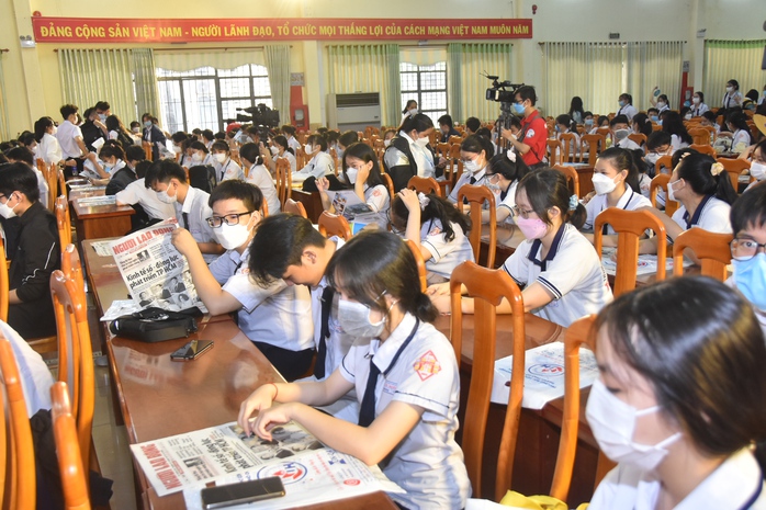 “Đưa trường học đến thí sinh 2022” tại Đồng Nai: Nhiều câu hỏi được gởi đến Ban tư vấn - Ảnh 7.