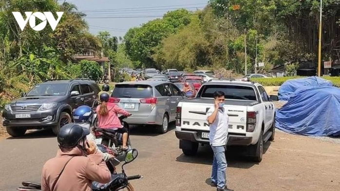 Vì sao bất động sản tiếp tục tăng giá “chóng mặt”? - Ảnh 2. Vì sao bất động sản tiếp tục tăng giá “chóng mặt”? - Ảnh 2.