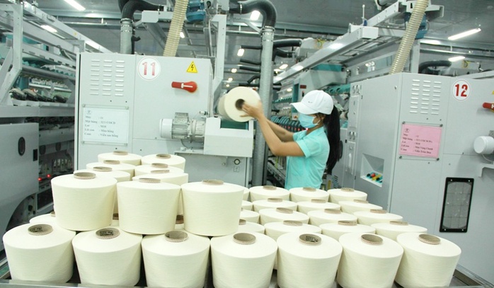 Nhà máy sợi Vinatex Phú Cường sản xuất trở lại vào ngày 27-4 sau vụ hoả hoạn - Ảnh 1.