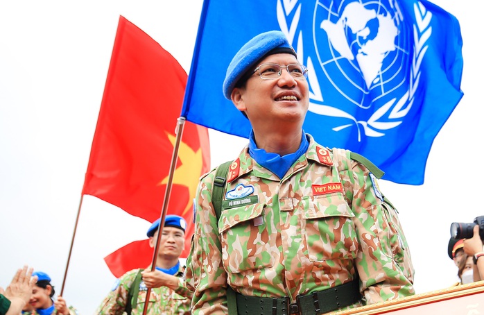 CLIP: Chủ tịch nước tiễn lực lượng lên đường gìn giữ hoà bình Liên Hiệp Quốc - Ảnh 11.