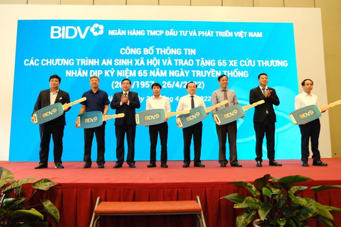 BIDV công bố các chương trình an sinh xã hội nhân kỷ niệm 65 năm thành lập - Ảnh 1. BIDV công bố các chương trình an sinh xã hội nhân kỷ niệm 65 năm thành lập - Ảnh 1.