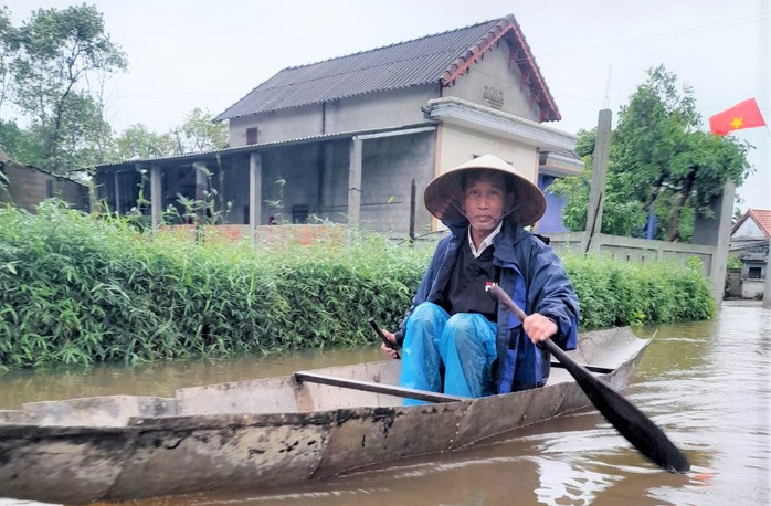 Tổng Cục phòng chống thiên tai kiểm tra thiệt hại mưa lũ ở miền Trung - Ảnh 4.