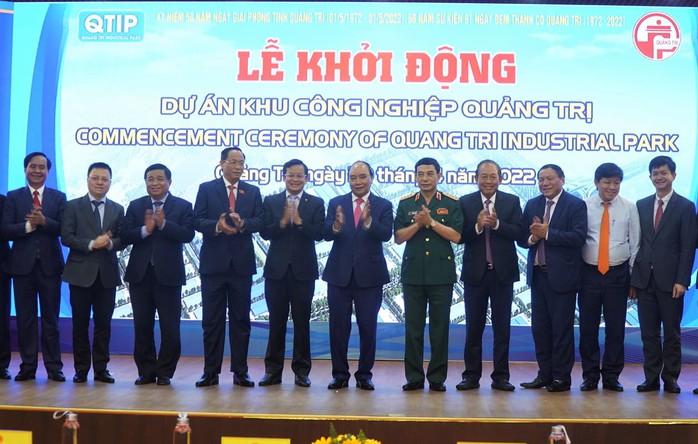 Chủ tịch nước Nguyễn Xuân Phúc dự Lễ khởi động dự án Khu công nghiệp Quảng Trị - Ảnh 1.
